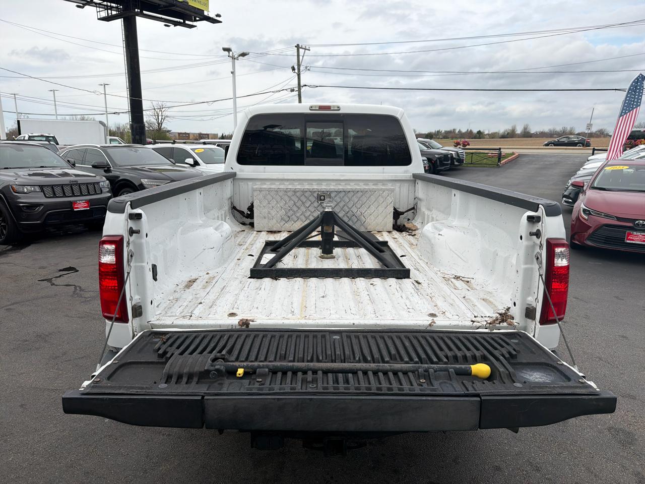 Ford Super Duty F-350 SRW 4WD Crew Cab 156" Lariat 2015