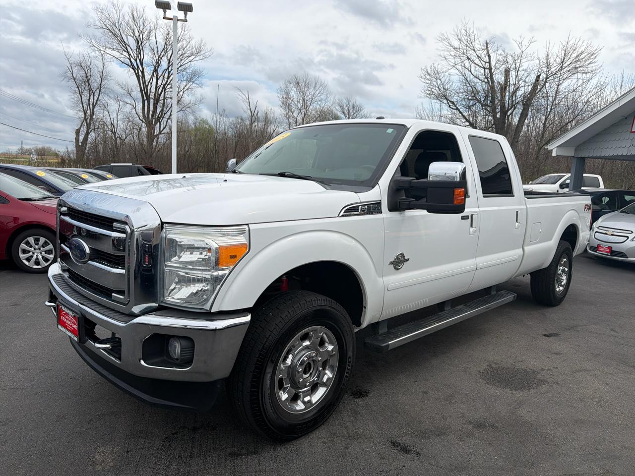 Ford Super Duty F-350 SRW 4WD Crew Cab 156" Lariat 2015
