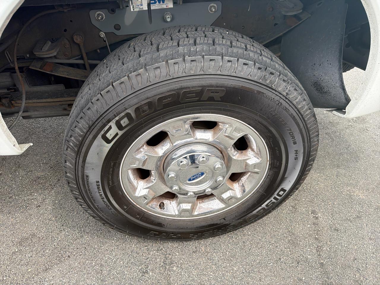 Ford Super Duty F-350 SRW 4WD Crew Cab 156" Lariat 2015