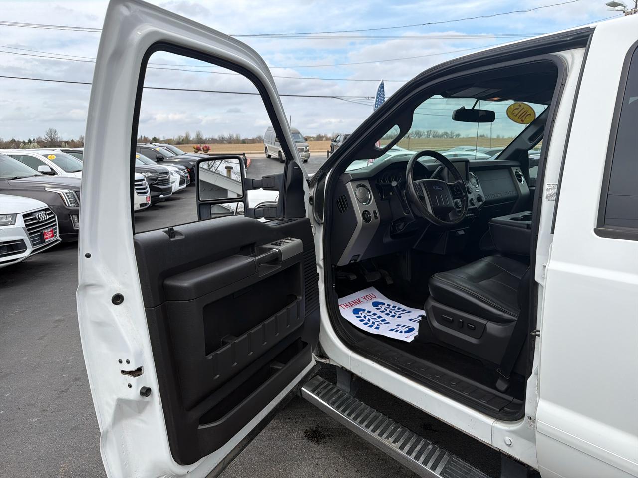 Ford Super Duty F-350 SRW 4WD Crew Cab 156" Lariat 2015