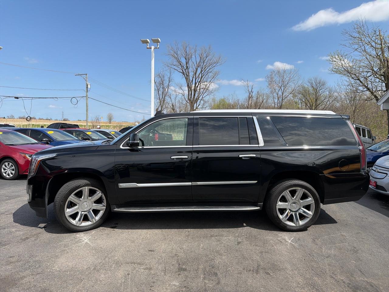 Cadillac Escalade ESV 4WD 4dr Luxury 2019