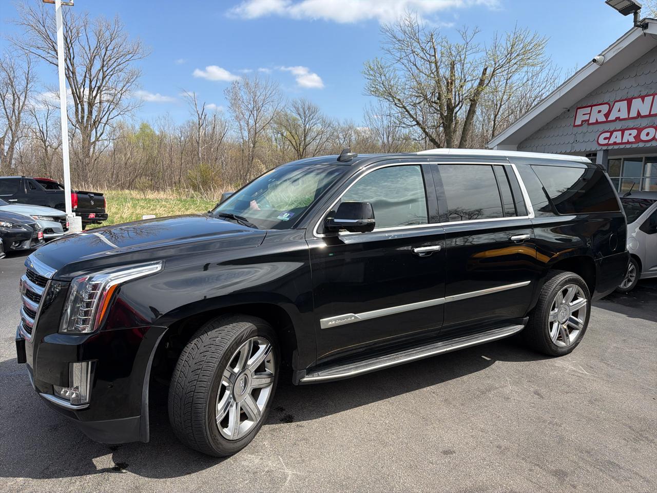 Cadillac Escalade ESV 4WD 4dr Luxury 2019