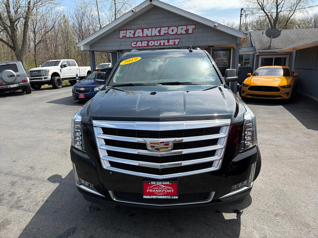 Cadillac Escalade ESV 4WD 4dr Luxury 2019