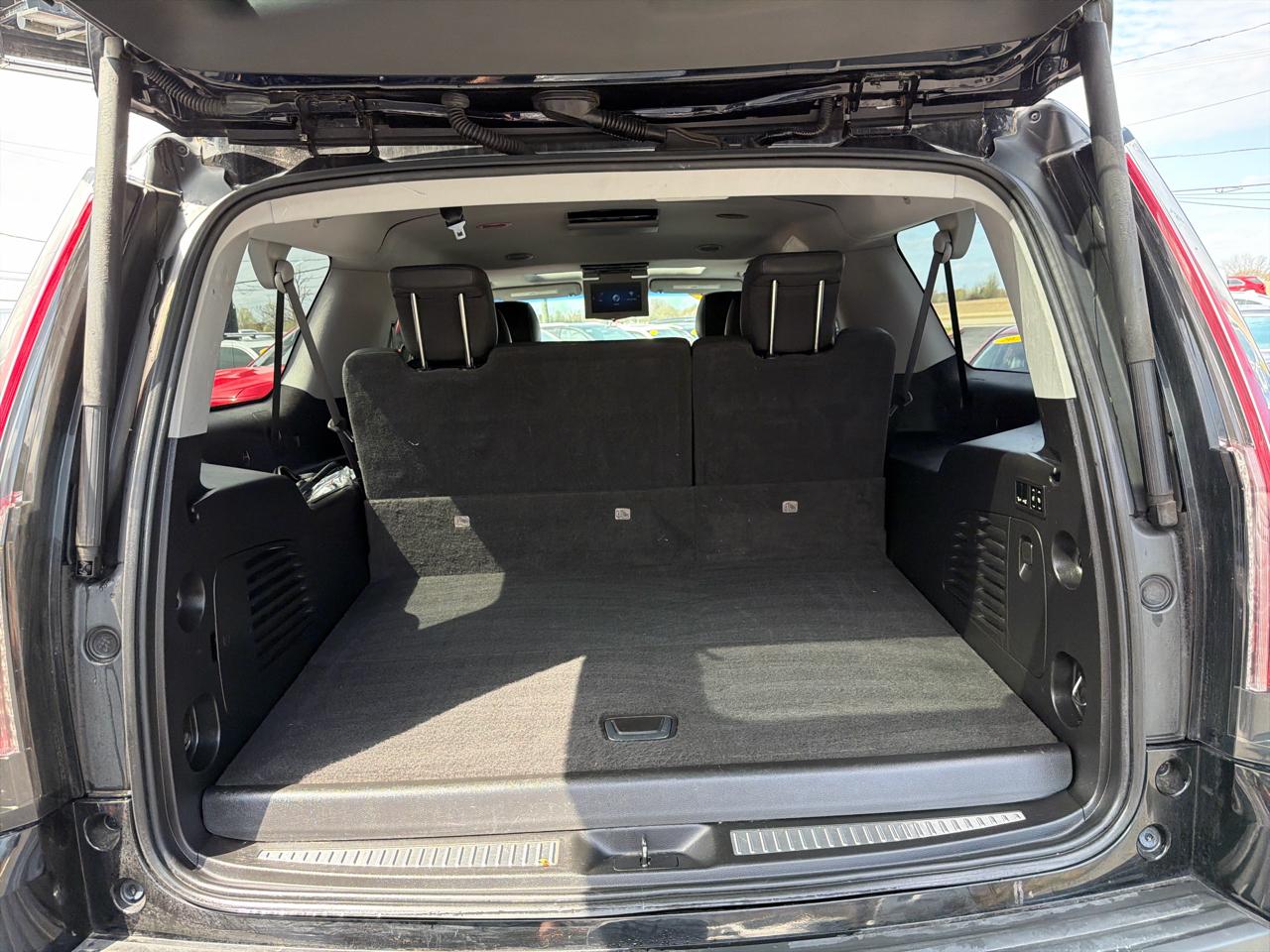 Cadillac Escalade ESV 4WD 4dr Luxury 2019