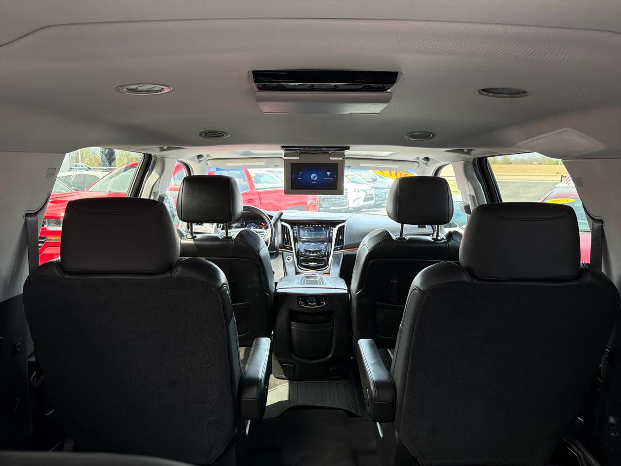 Cadillac Escalade ESV 4WD 4dr Luxury 2019