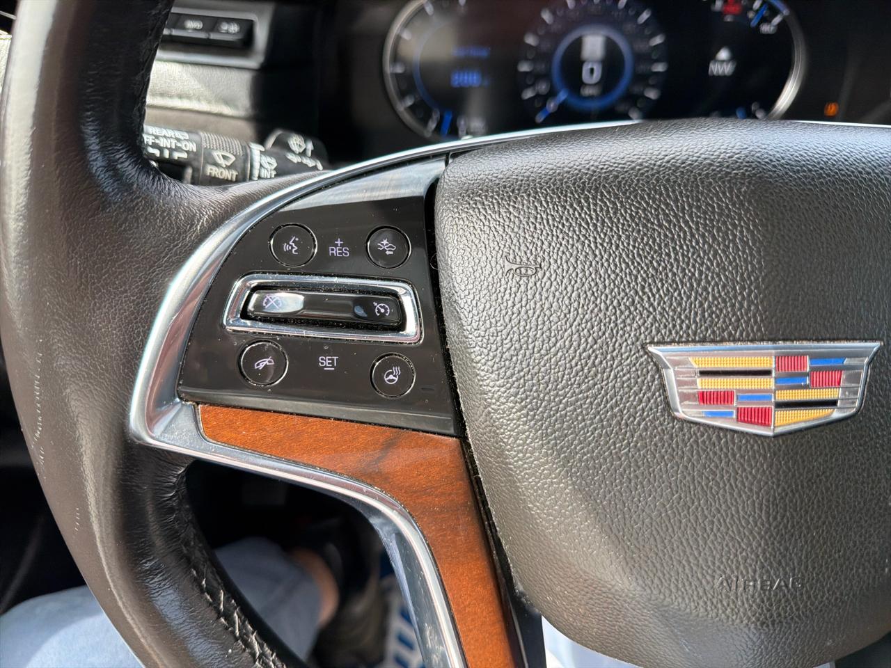 Cadillac Escalade ESV 4WD 4dr Luxury 2019