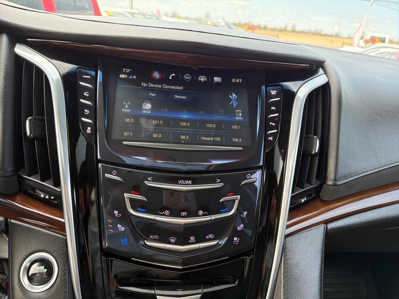Cadillac Escalade ESV 4WD 4dr Luxury 2019