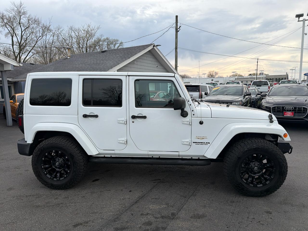 Jeep Wrangler Unlimited 4WD 4dr Sahara 2015