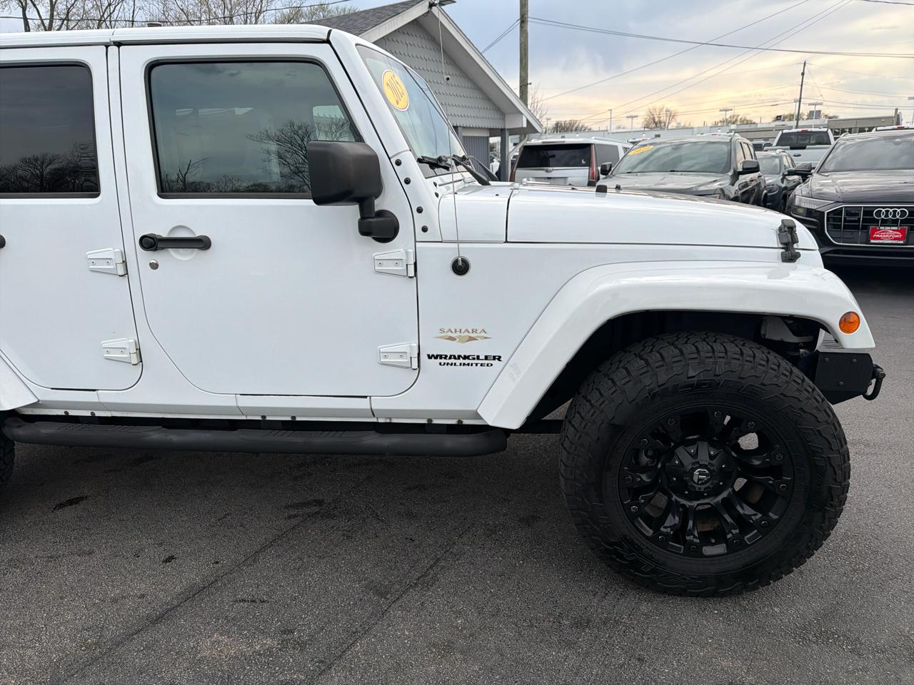 Jeep Wrangler Unlimited 4WD 4dr Sahara 2015