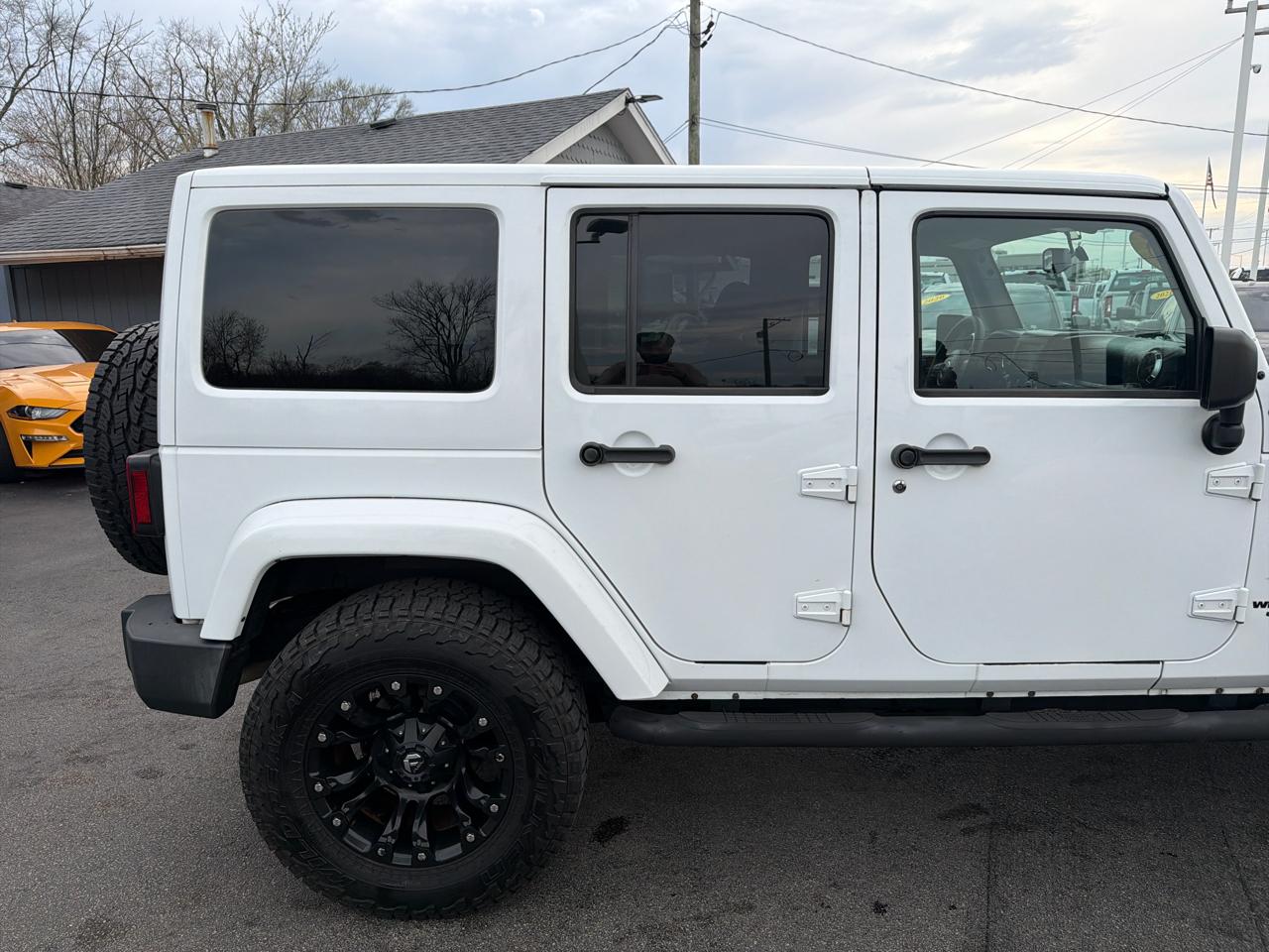 Jeep Wrangler Unlimited 4WD 4dr Sahara 2015