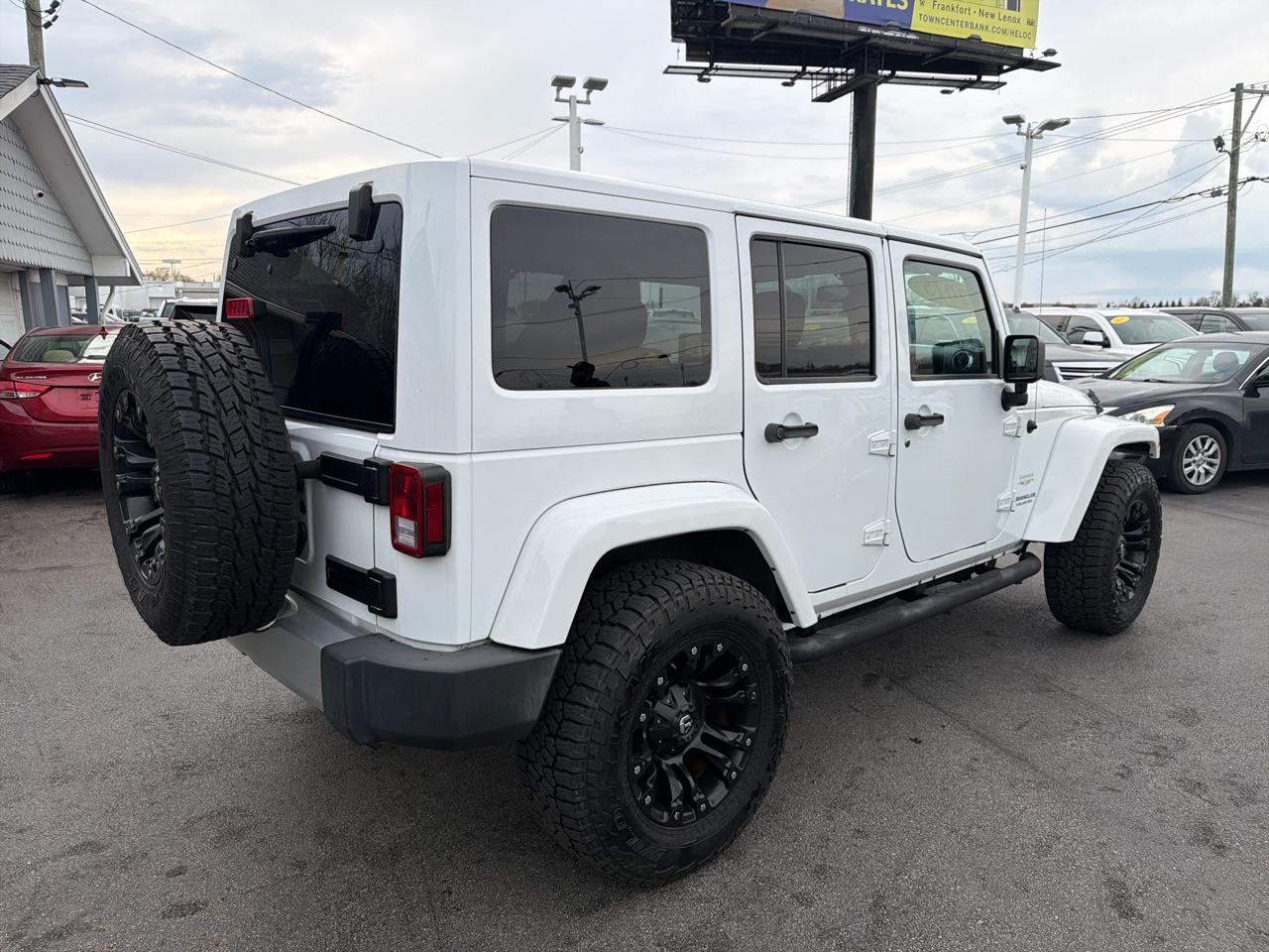 Jeep Wrangler Unlimited 4WD 4dr Sahara 2015