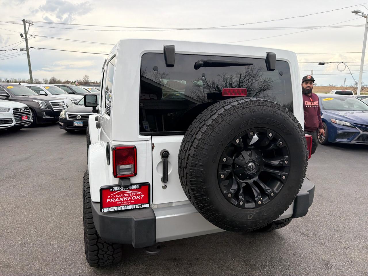 Jeep Wrangler Unlimited 4WD 4dr Sahara 2015