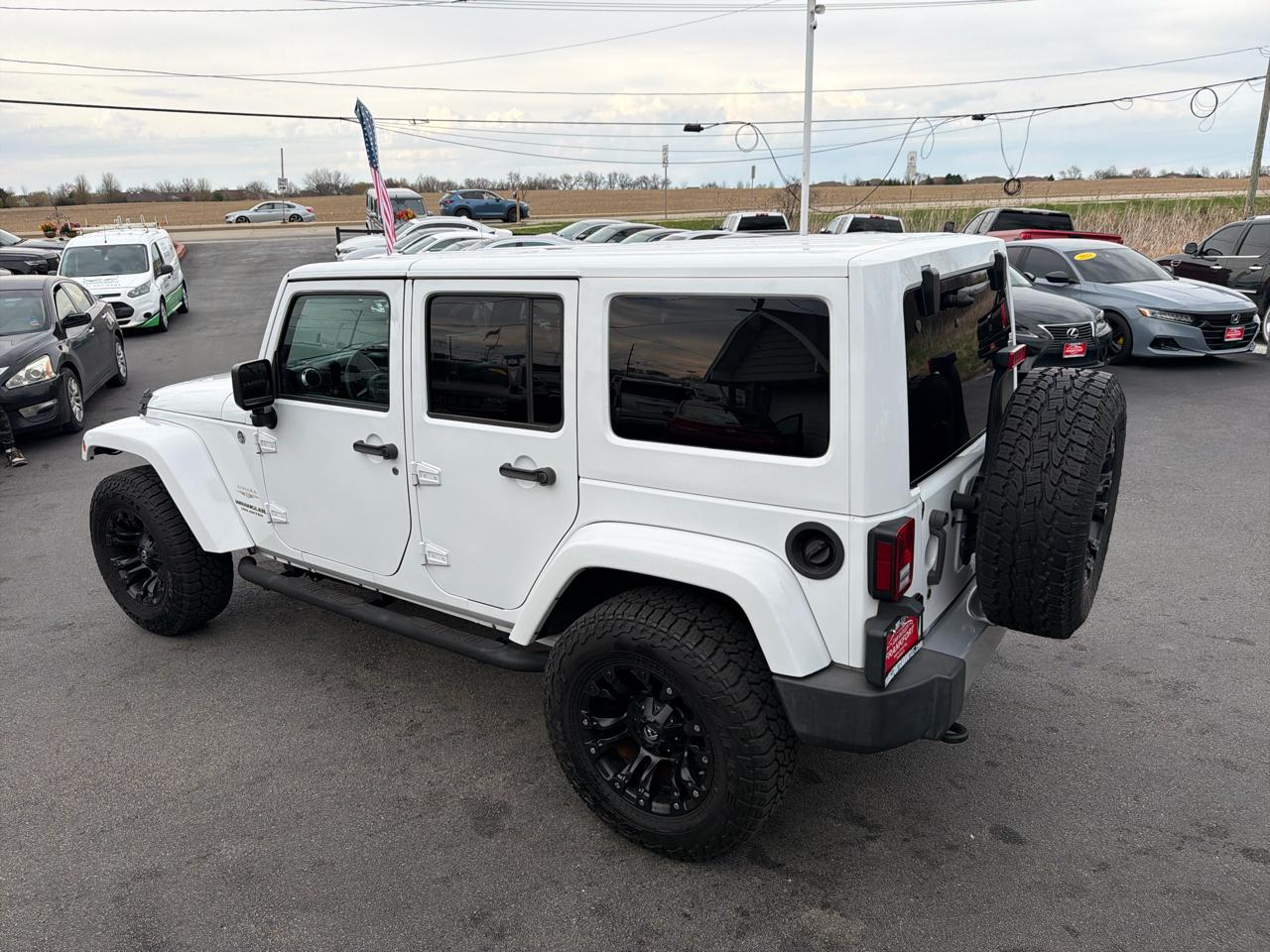 Jeep Wrangler Unlimited 4WD 4dr Sahara 2015