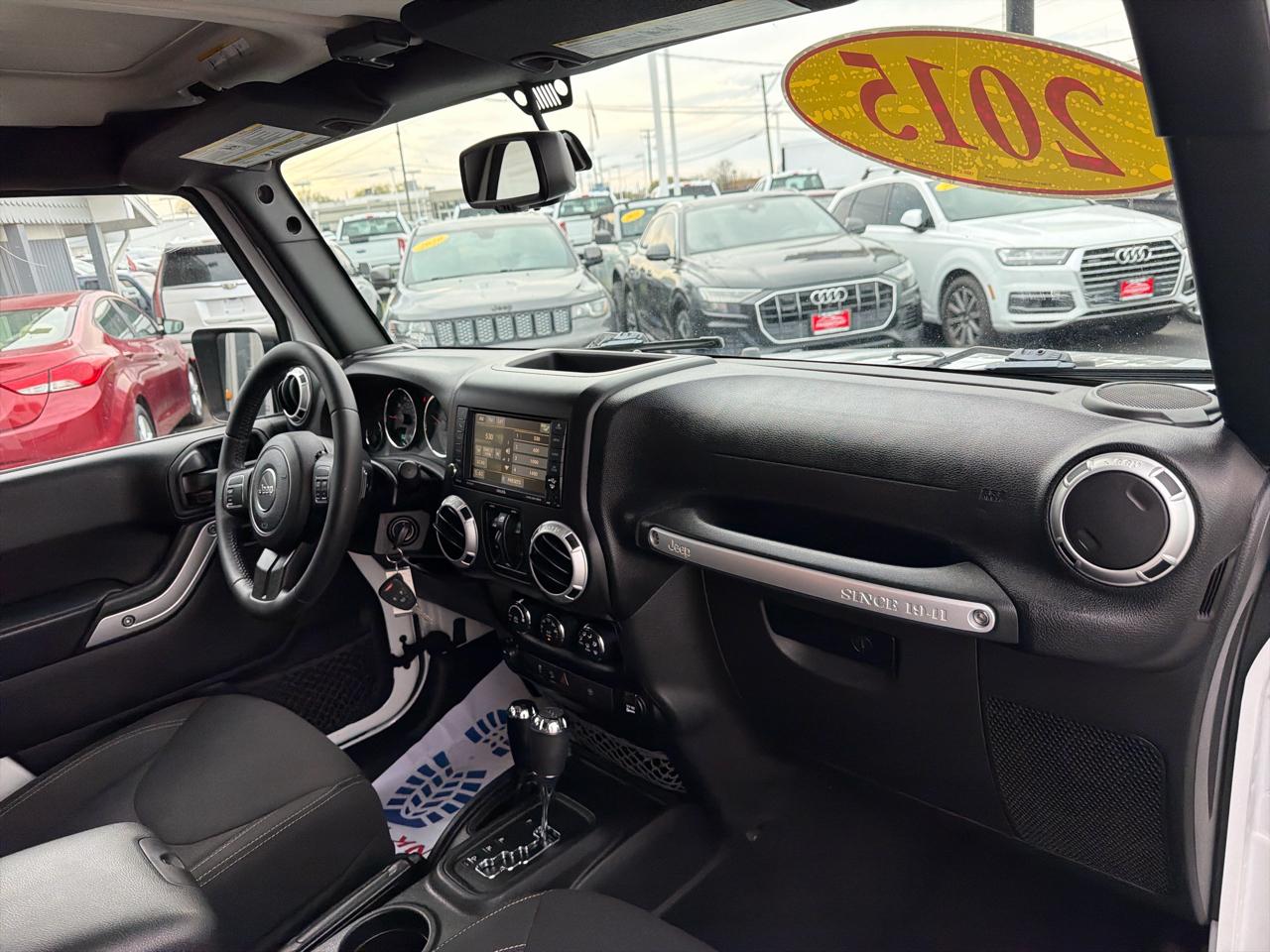 Jeep Wrangler Unlimited 4WD 4dr Sahara 2015