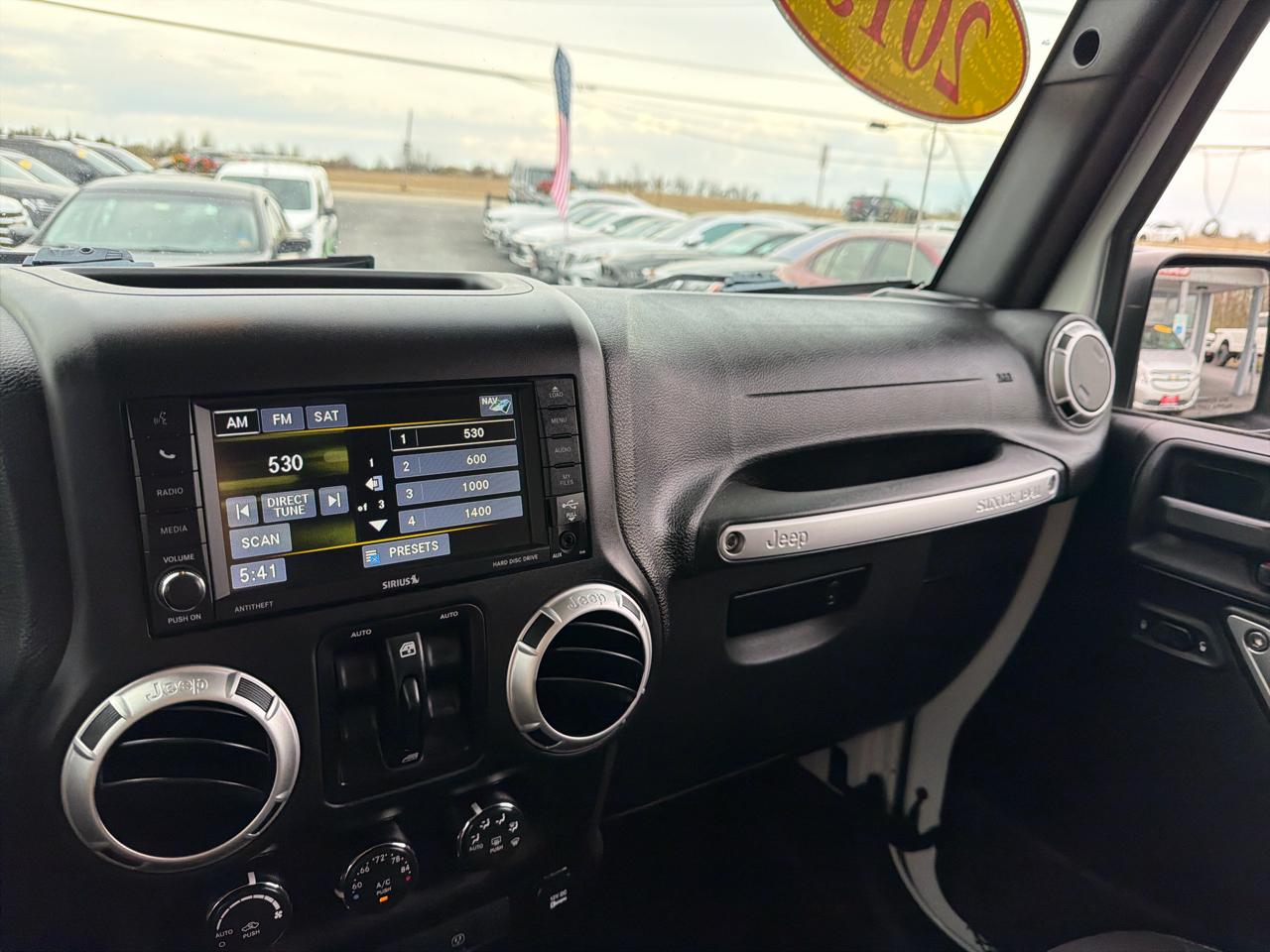 Jeep Wrangler Unlimited 4WD 4dr Sahara 2015