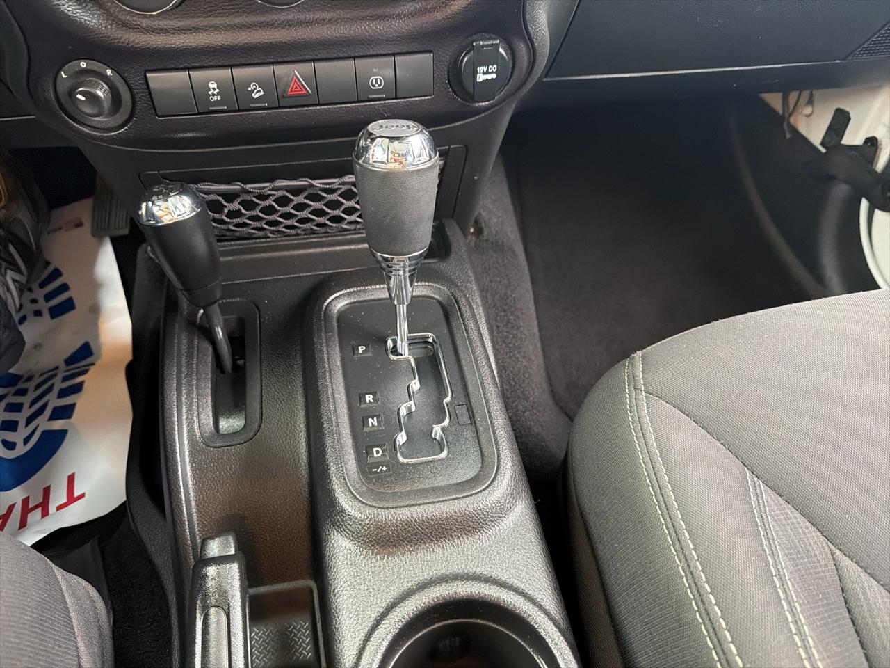 Jeep Wrangler Unlimited 4WD 4dr Sahara 2015