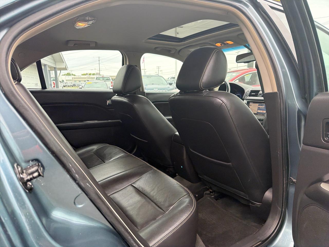 Ford Fusion 4dr Sdn SEL FWD 2011