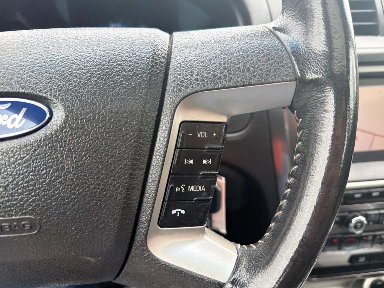Ford Fusion 4dr Sdn SEL FWD 2011