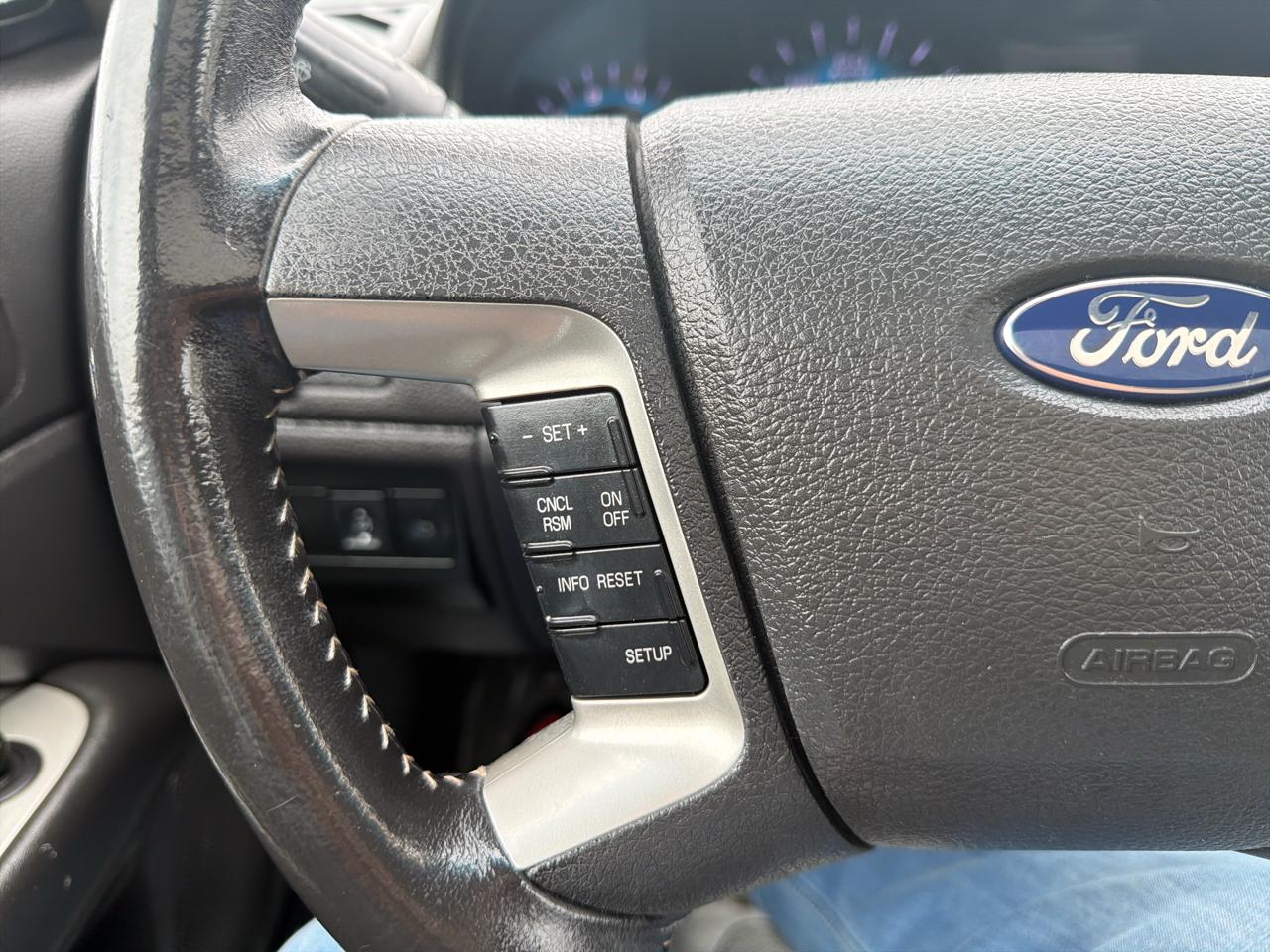 Ford Fusion 4dr Sdn SEL FWD 2011