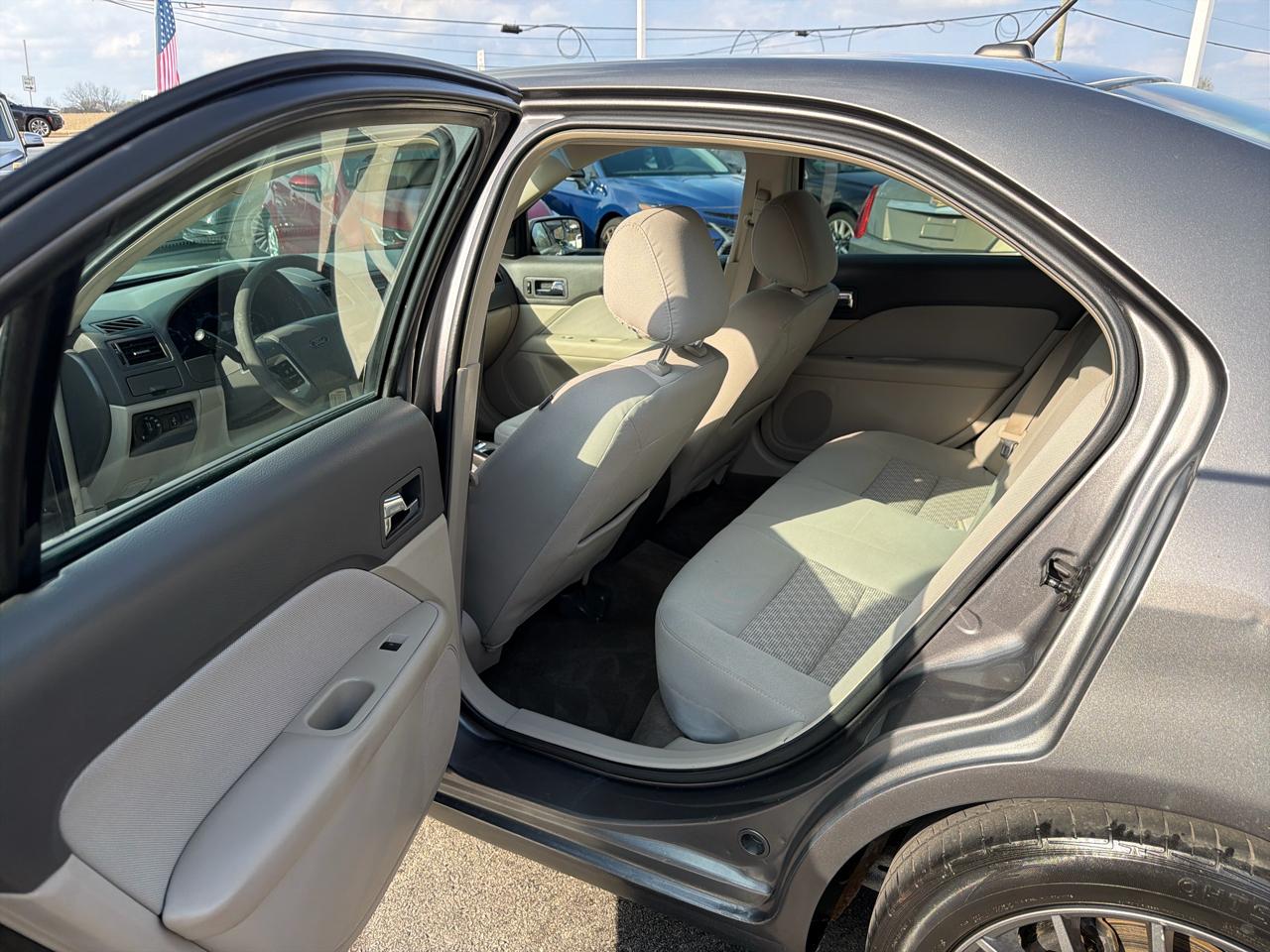 Ford Fusion 4dr Sdn SE FWD 2012