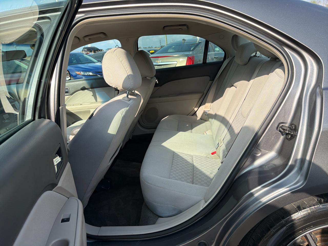 Ford Fusion 4dr Sdn SE FWD 2012