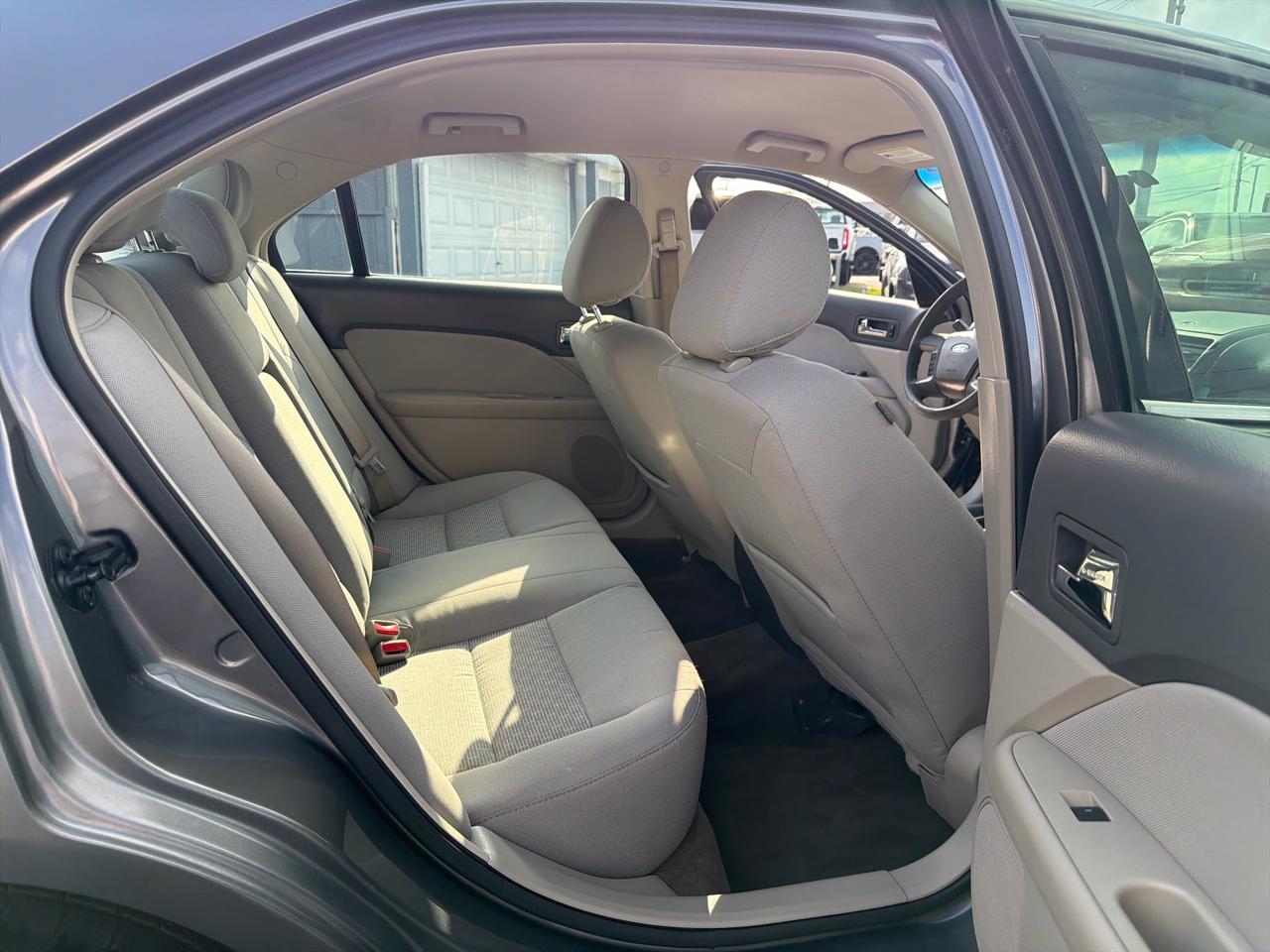 Ford Fusion 4dr Sdn SE FWD 2012