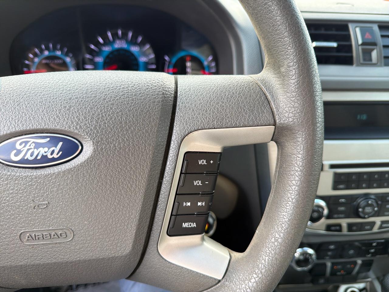 Ford Fusion 4dr Sdn SE FWD 2012