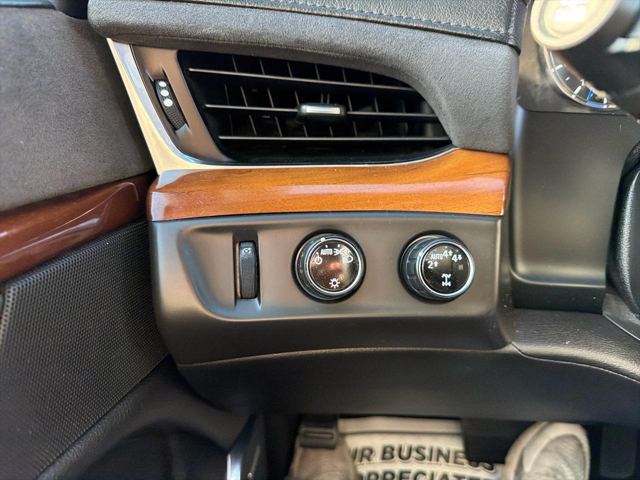 Cadillac CTS Sedan 4dr Sdn 2.0L Turbo Luxury RWD 2017