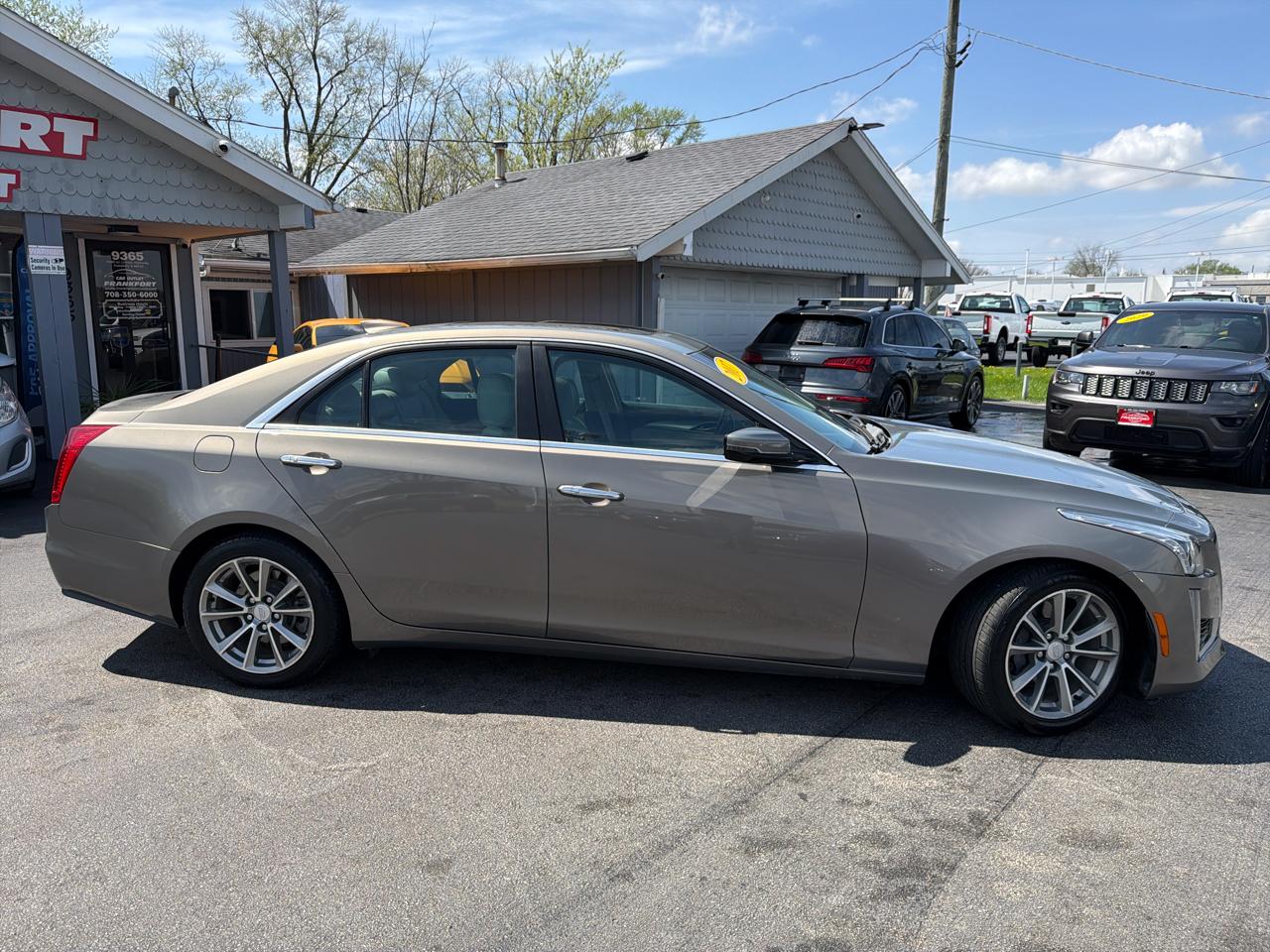 Cadillac CTS Sedan 4dr Sdn 2.0L Turbo Luxury RWD 2017