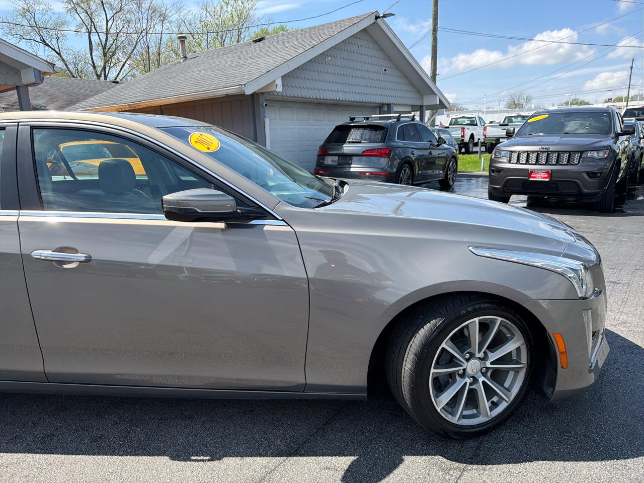 Cadillac CTS Sedan 4dr Sdn 2.0L Turbo Luxury RWD 2017