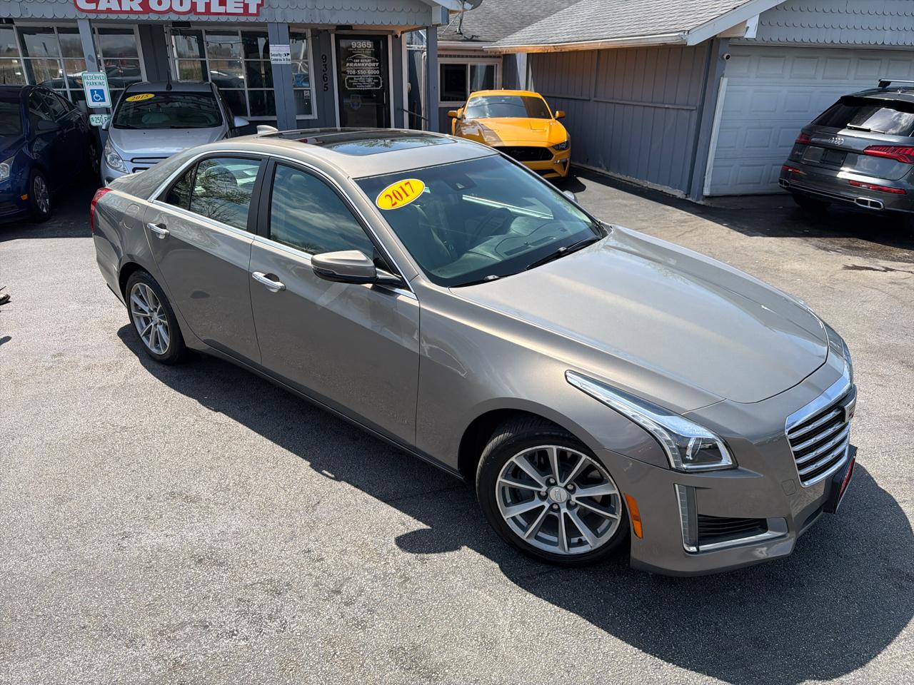 Cadillac CTS Sedan 4dr Sdn 2.0L Turbo Luxury RWD 2017