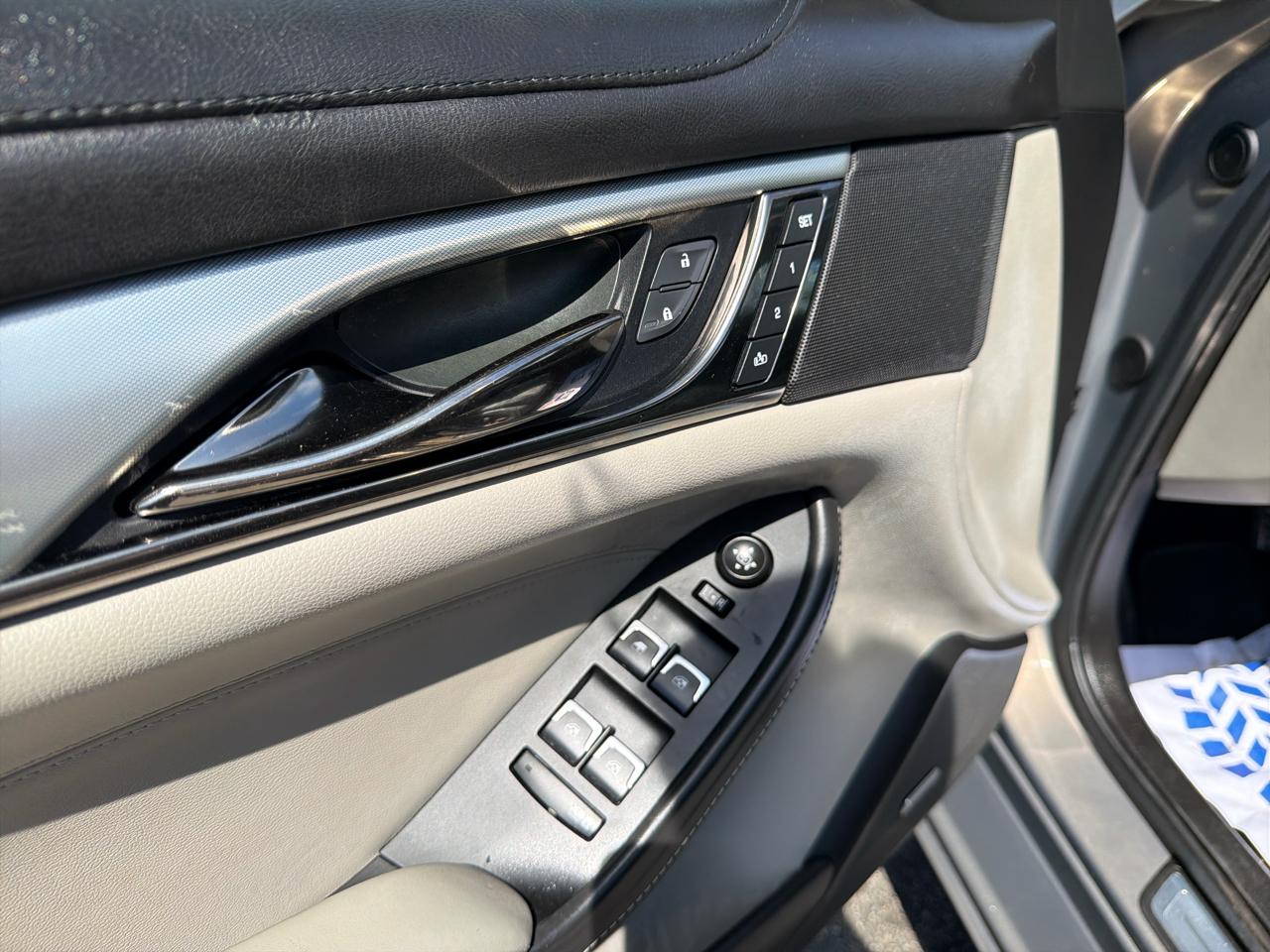 Cadillac CTS Sedan 4dr Sdn 2.0L Turbo Luxury RWD 2017