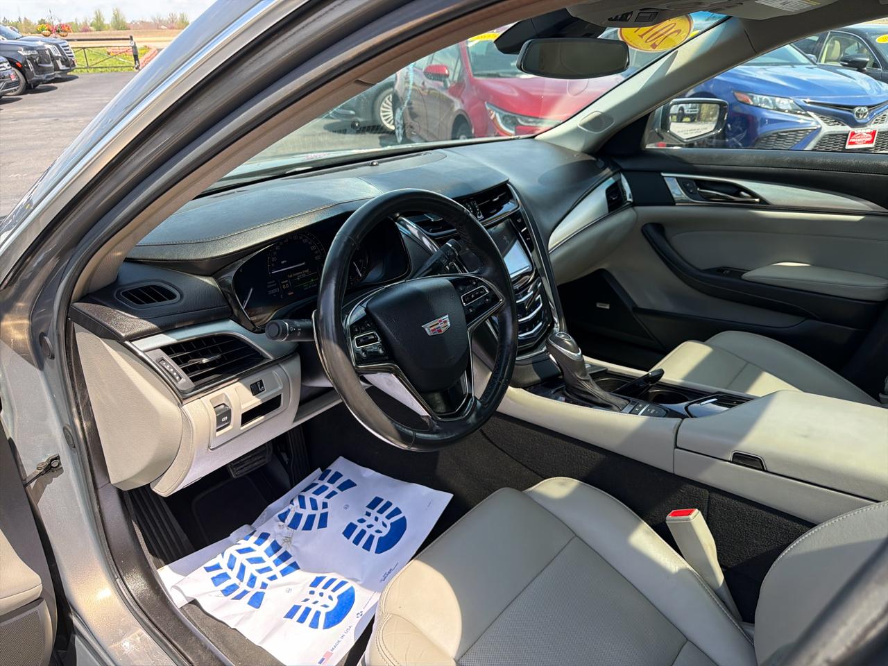 Cadillac CTS Sedan 4dr Sdn 2.0L Turbo Luxury RWD 2017