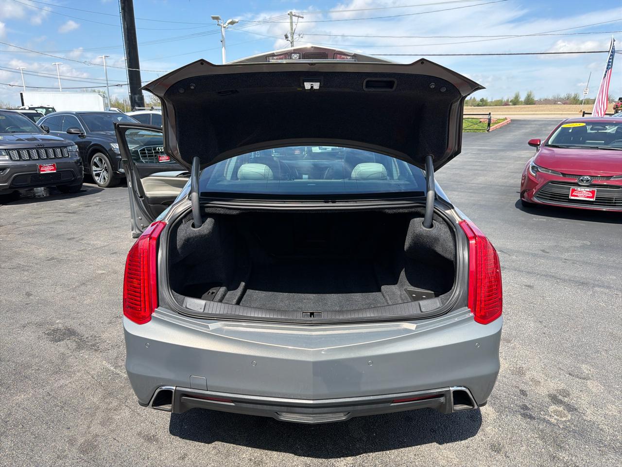 Cadillac CTS Sedan 4dr Sdn 2.0L Turbo Luxury RWD 2017