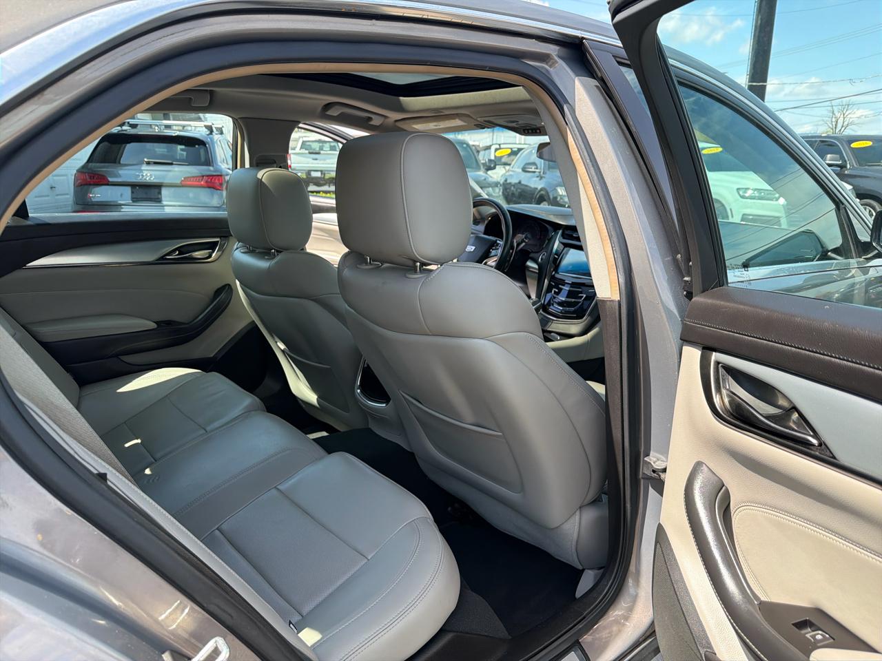 Cadillac CTS Sedan 4dr Sdn 2.0L Turbo Luxury RWD 2017