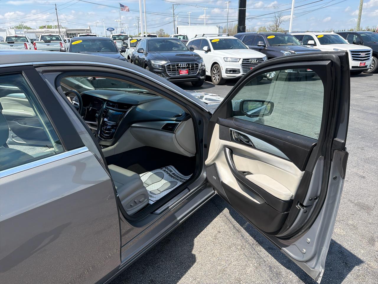 Cadillac CTS Sedan 4dr Sdn 2.0L Turbo Luxury RWD 2017