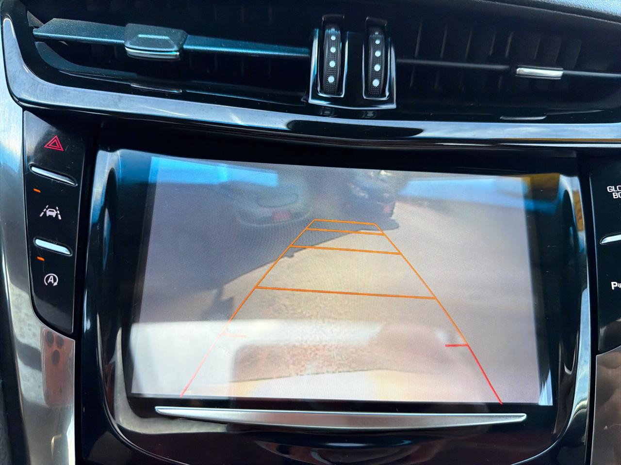 Cadillac CTS Sedan 4dr Sdn 2.0L Turbo Luxury RWD 2017