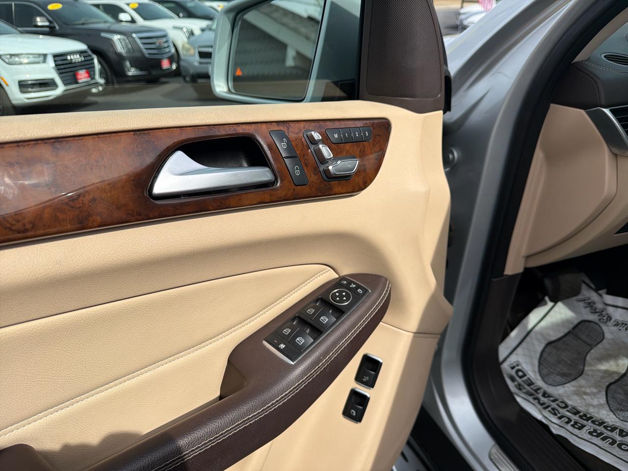 Mercedes-Benz GLS GLS 450 4MATIC SUV 2017