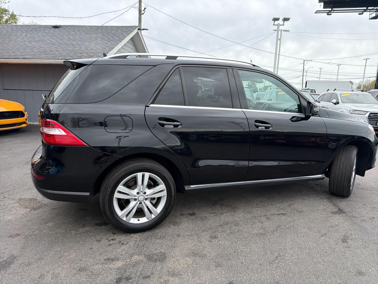 Mercedes-Benz M-Class 4MATIC 4dr ML 350 2013