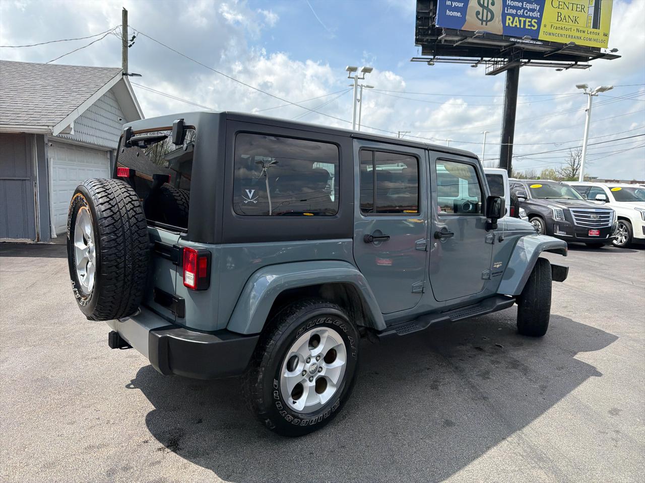 Jeep Wrangler Unlimited 4WD 4dr Sahara 2015