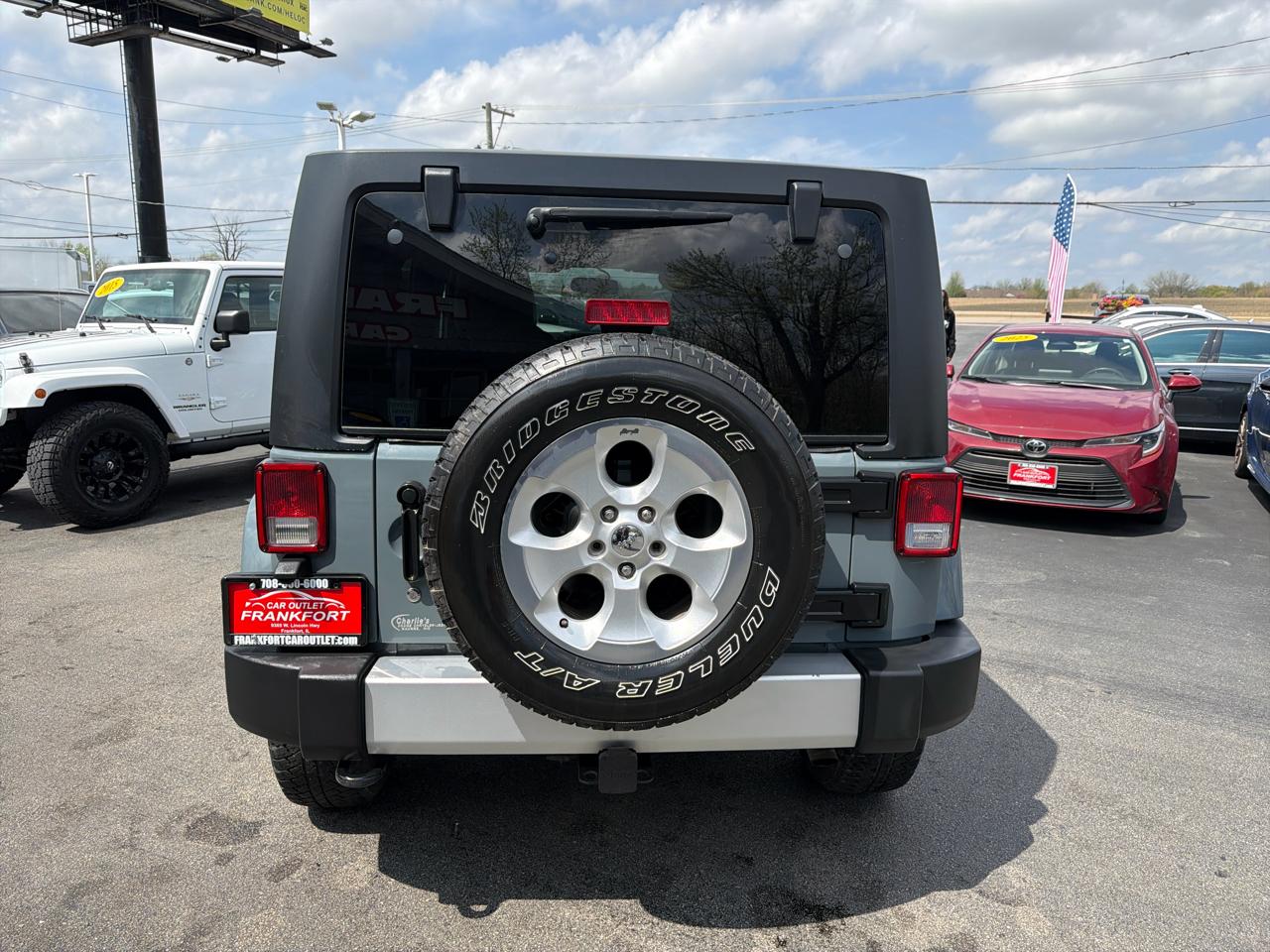Jeep Wrangler Unlimited 4WD 4dr Sahara 2015