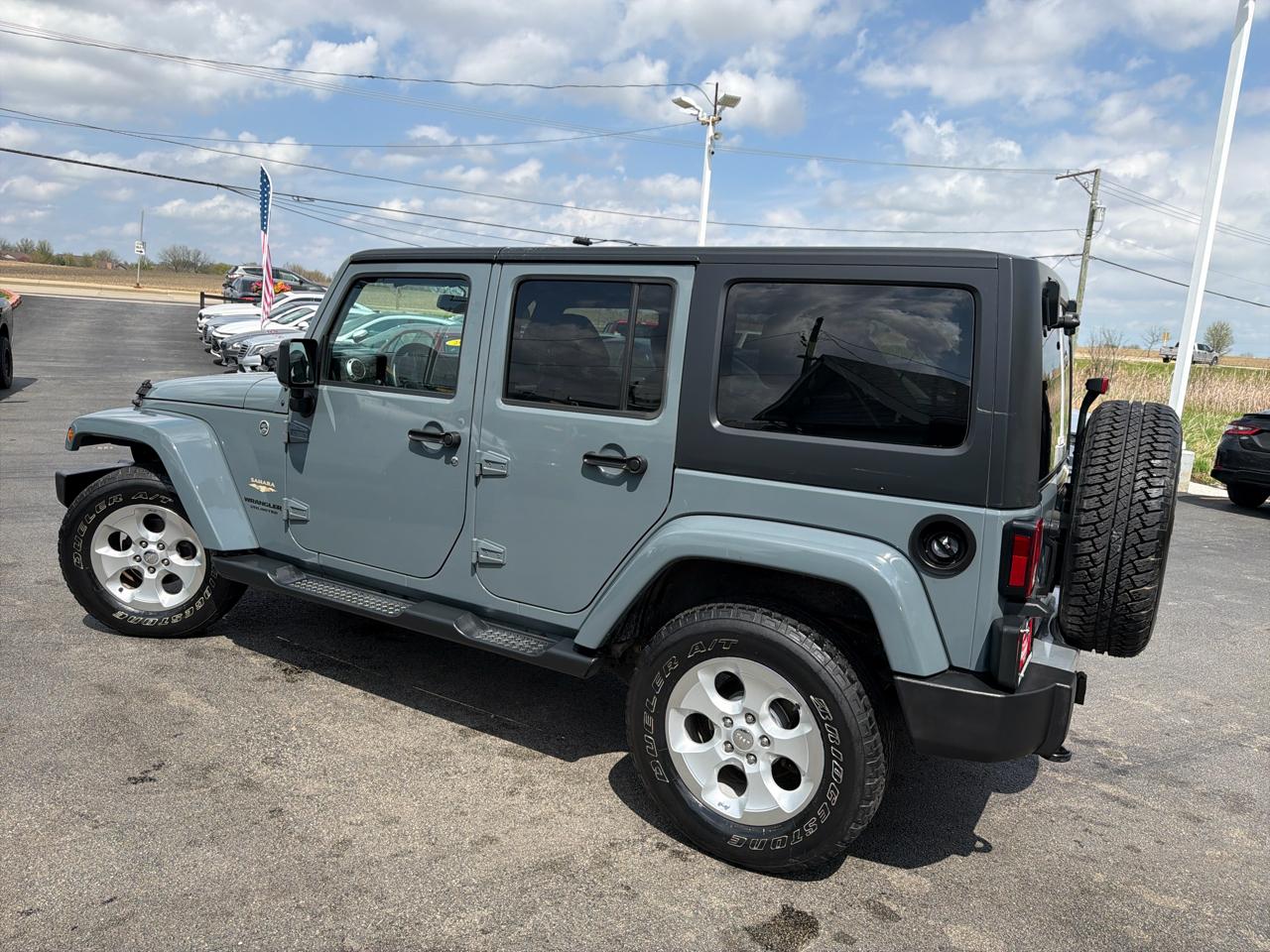 Jeep Wrangler Unlimited 4WD 4dr Sahara 2015