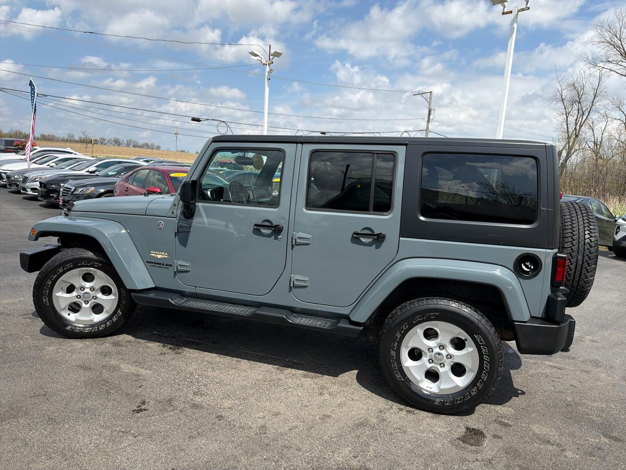 Jeep Wrangler Unlimited 4WD 4dr Sahara 2015