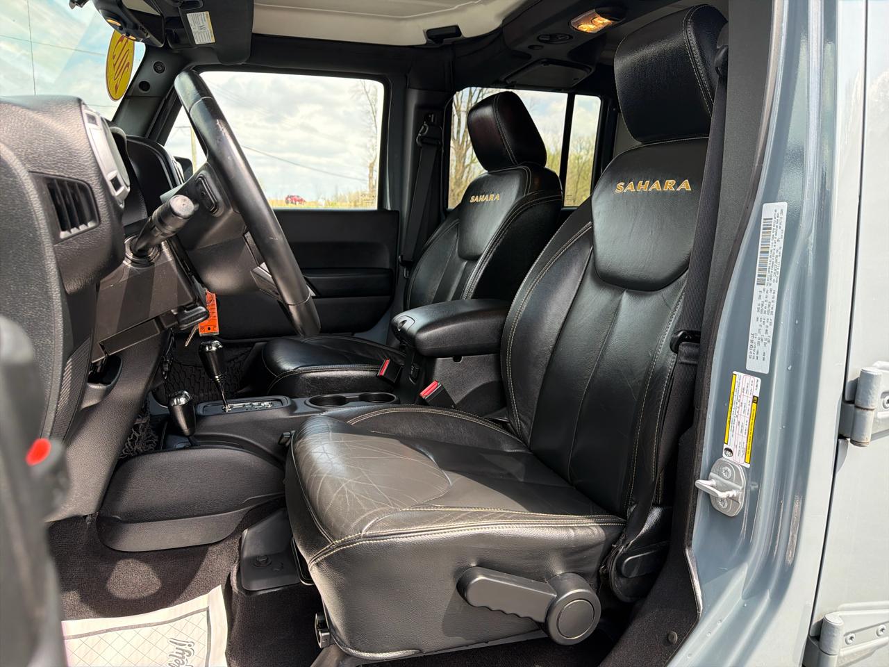 Jeep Wrangler Unlimited 4WD 4dr Sahara 2015