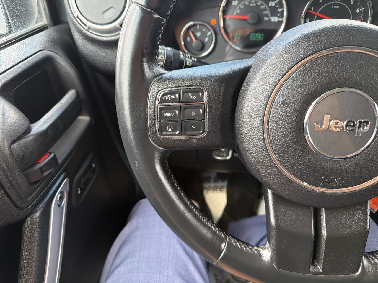 Jeep Wrangler Unlimited 4WD 4dr Sahara 2015