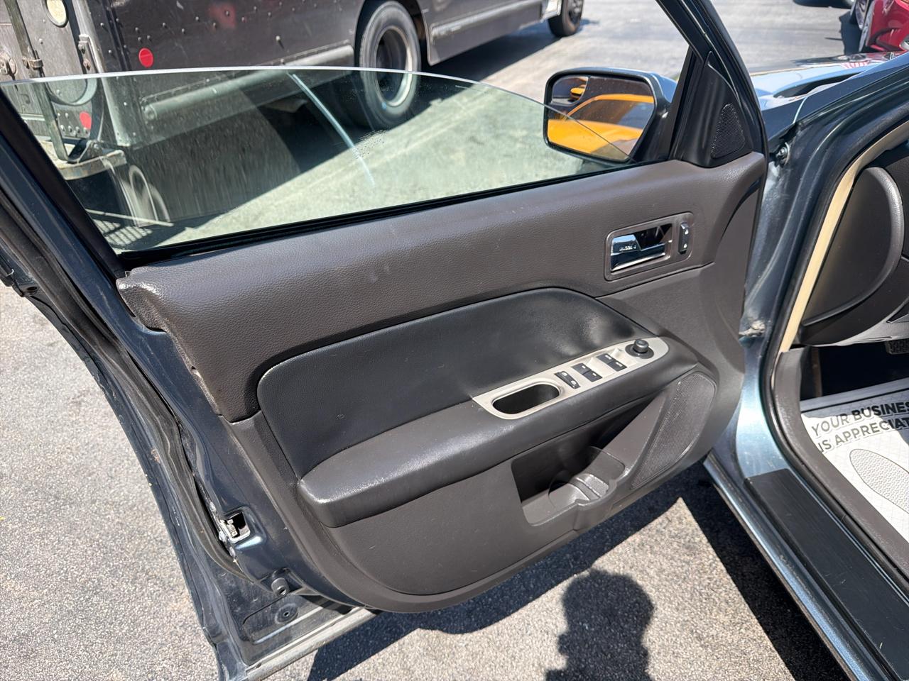 Ford Fusion 4dr Sdn SEL FWD 2011