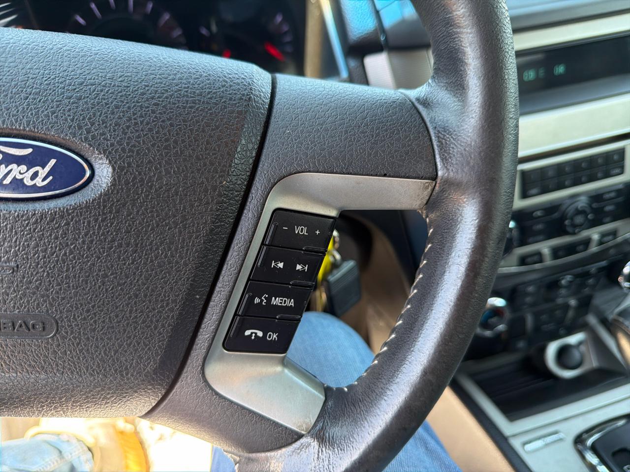 Ford Fusion 4dr Sdn SEL FWD 2011