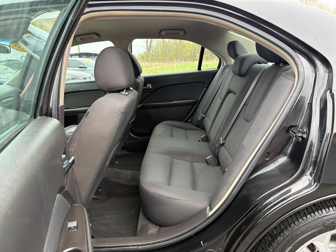 Ford Fusion 4dr Sdn SE FWD 2012