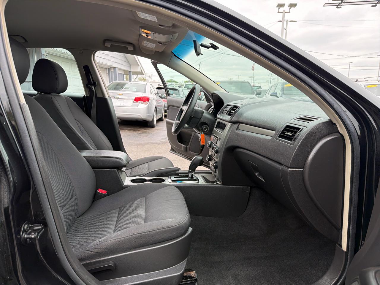 Ford Fusion 4dr Sdn SE FWD 2012