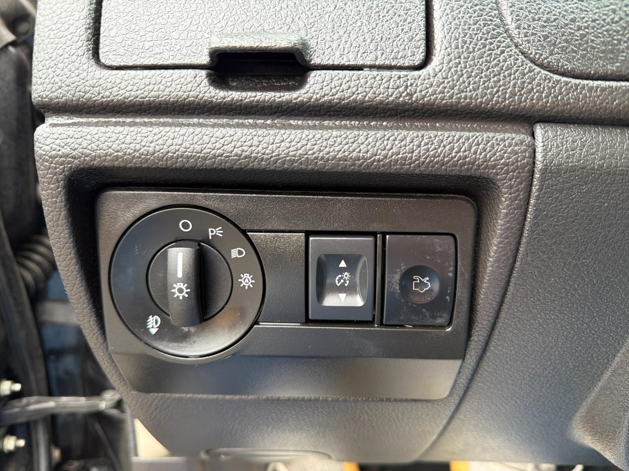 Ford Fusion 4dr Sdn SE FWD 2012